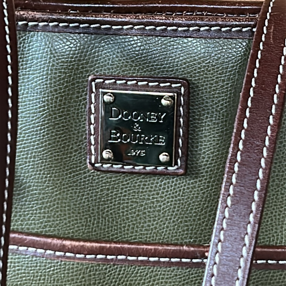 Dooney & Bourke Claremont Cynthia Tote,Olive/Chocolate MSRP $298 Large Handbag - Picture 3 of 11